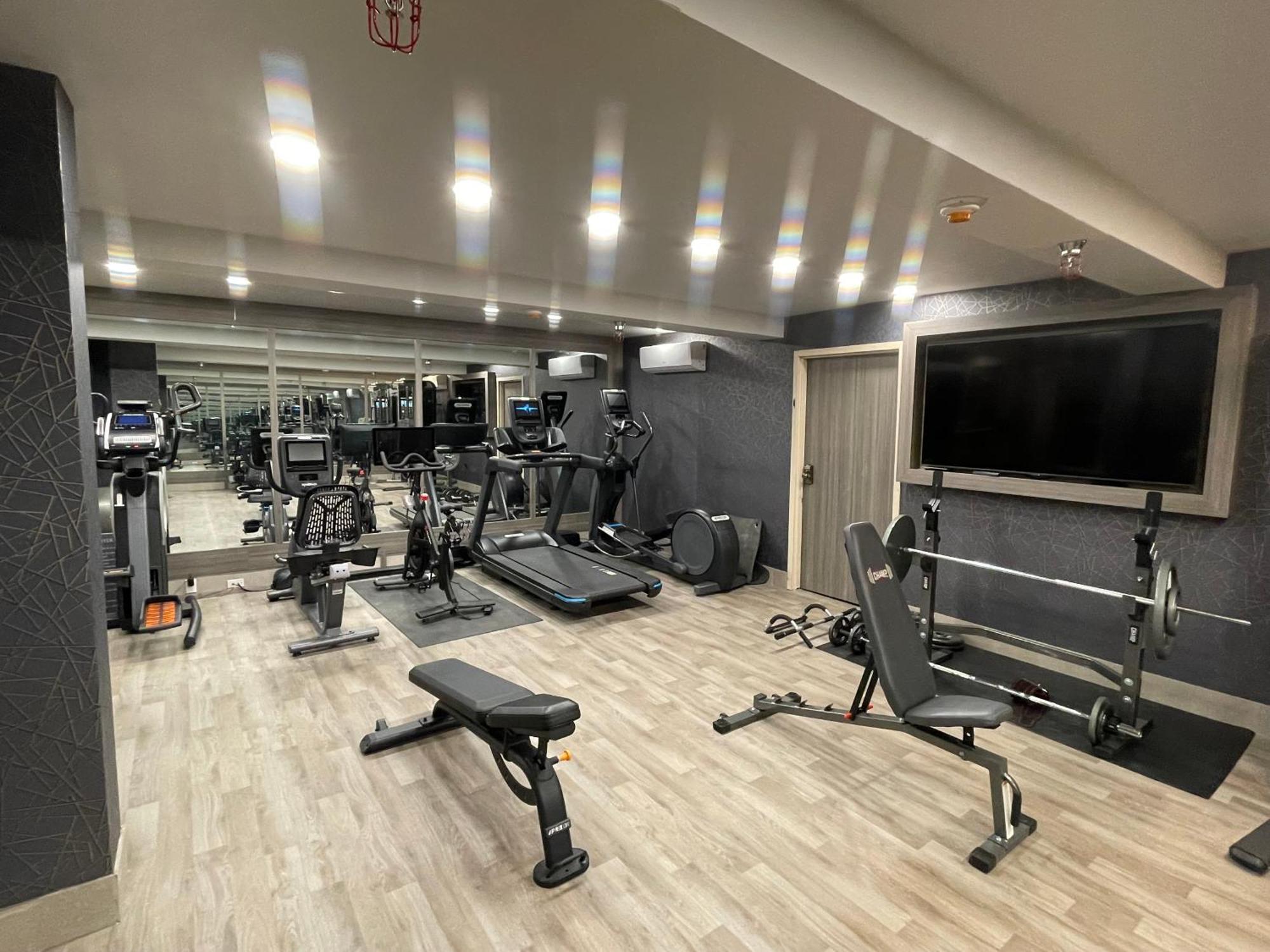 Ramada By Wyndham Dfw Airport Hotel Irving Ngoại thất bức ảnh